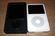 Zune junto a un iPod